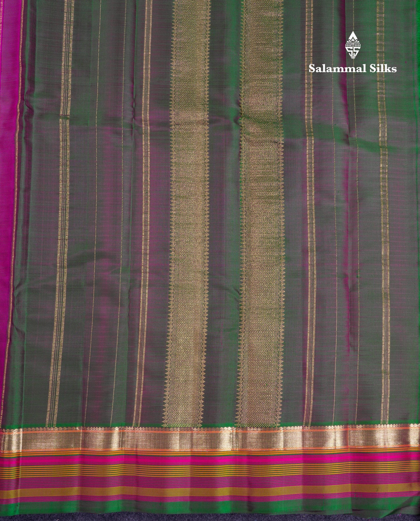 Beautiful Magenta Pure Kanjivaram Silk Saree With Traditional Border
