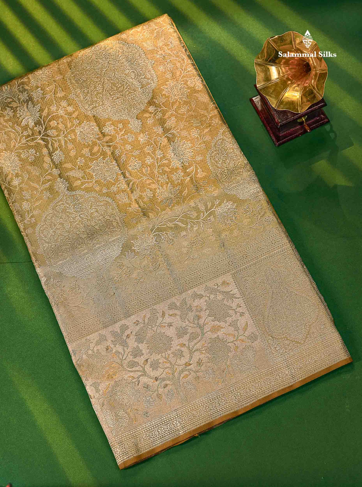 Beautiful Silver Tissue Bridal Pure Kanjivaram Silk Saree