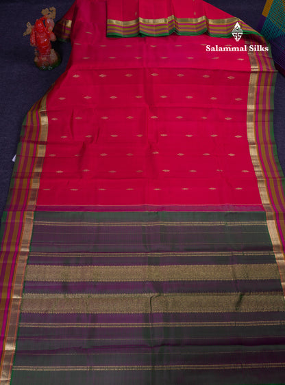 Beautiful Magenta Pure Kanjivaram Silk Saree With Traditional Border