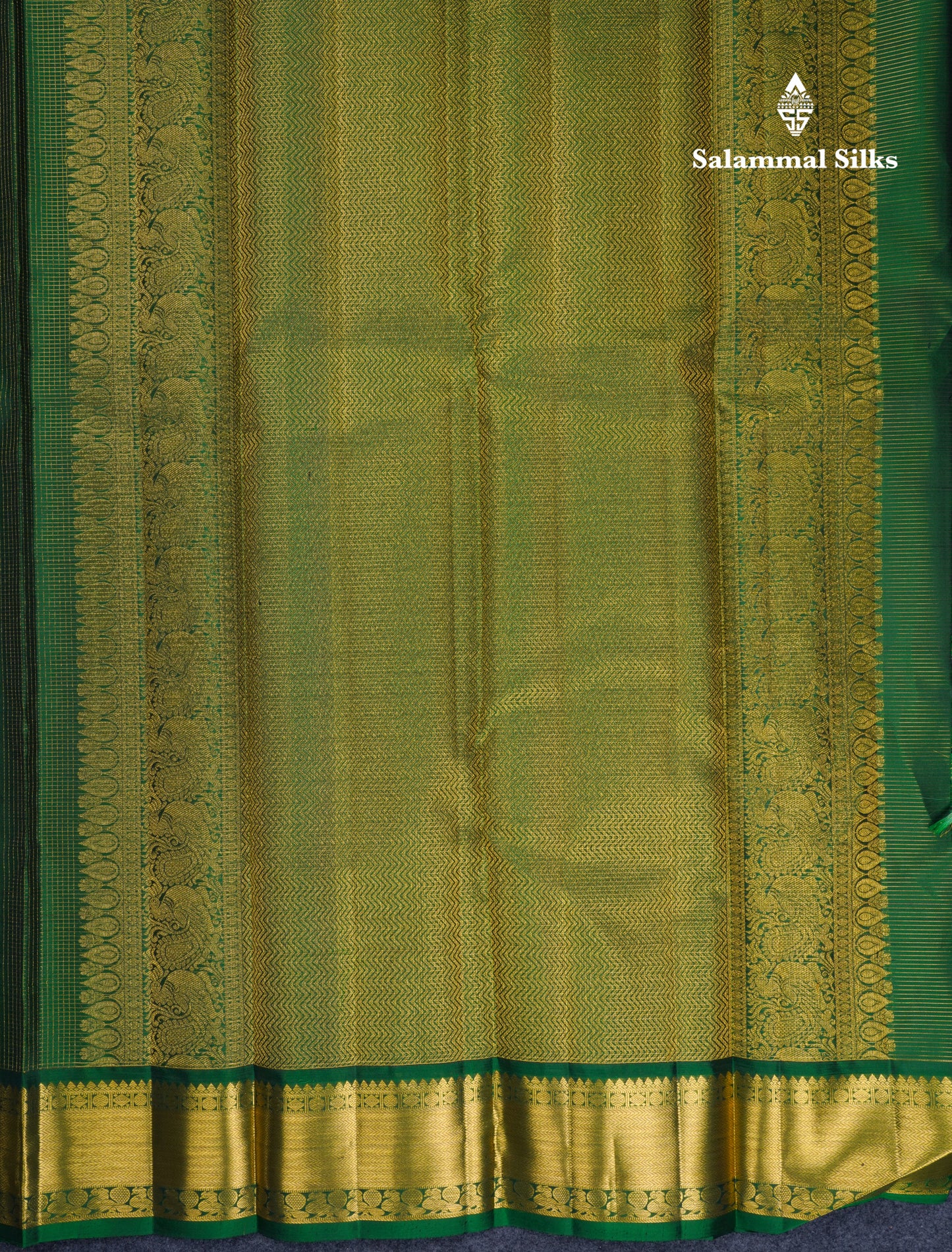 Bottle Green Vaira Oosi Small Checks Pure Kanjivaram Silk Saree With Traditional Border