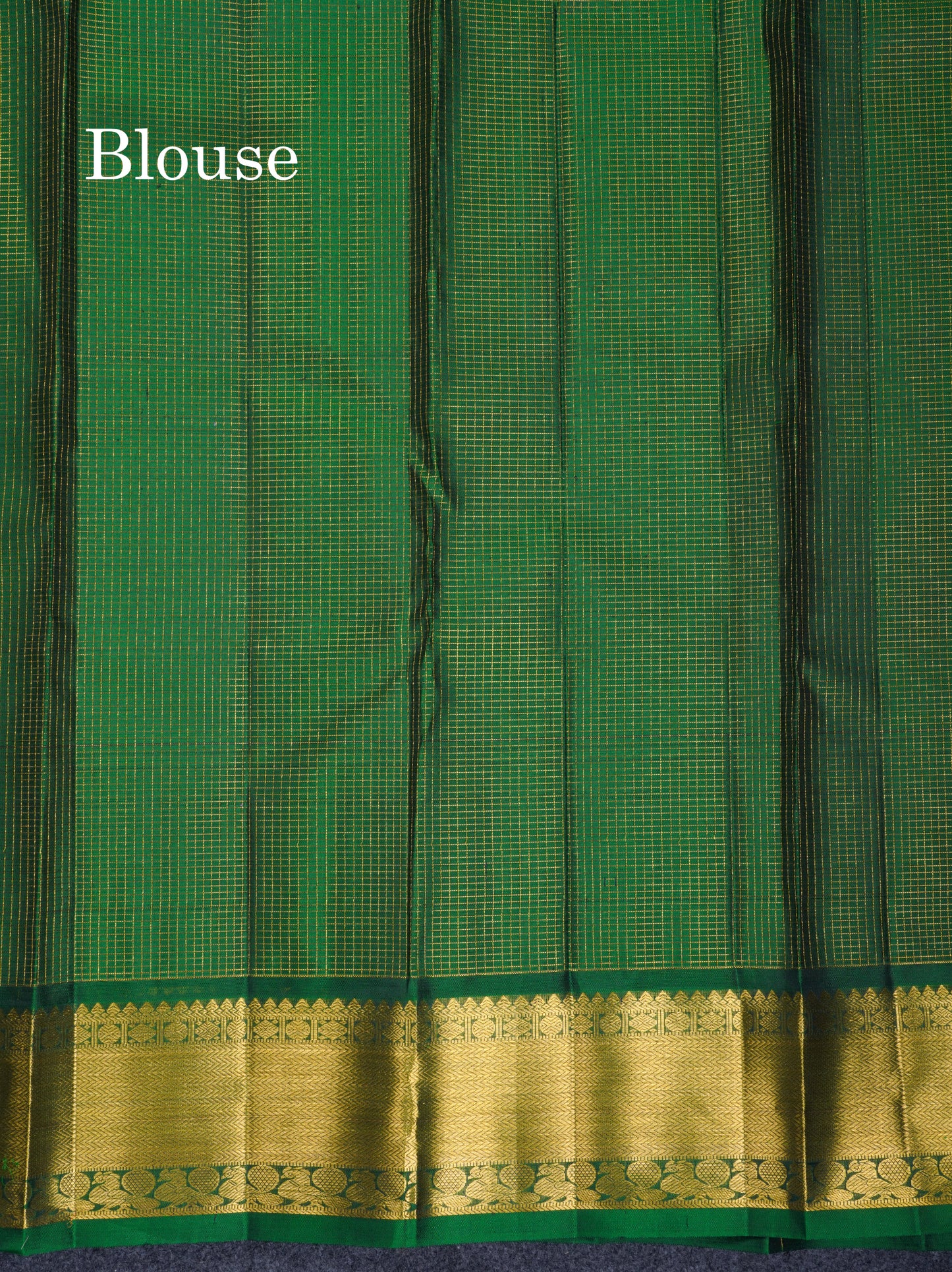 Bottle Green Vaira Oosi Small Checks Pure Kanjivaram Silk Saree With Traditional Border
