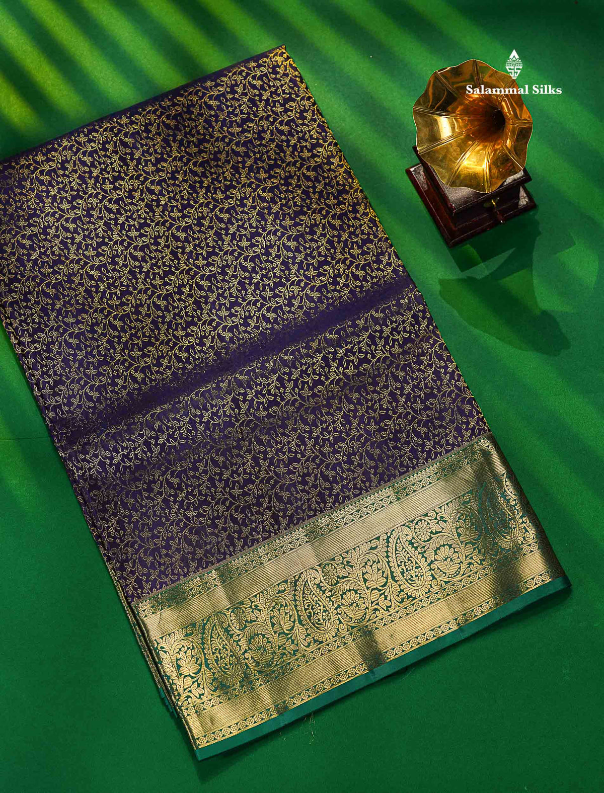 Navy Blue Bridal Pure Kanjivaram Silk Saree With Contrast Saffire Green Border