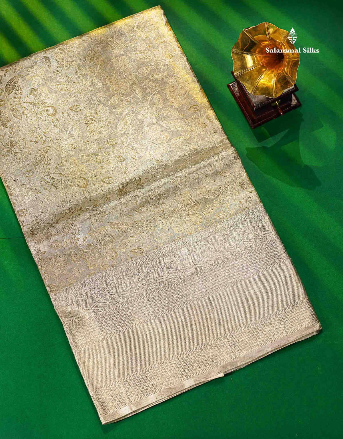 2G Zari Silver Kanjivaram Silk Saree
