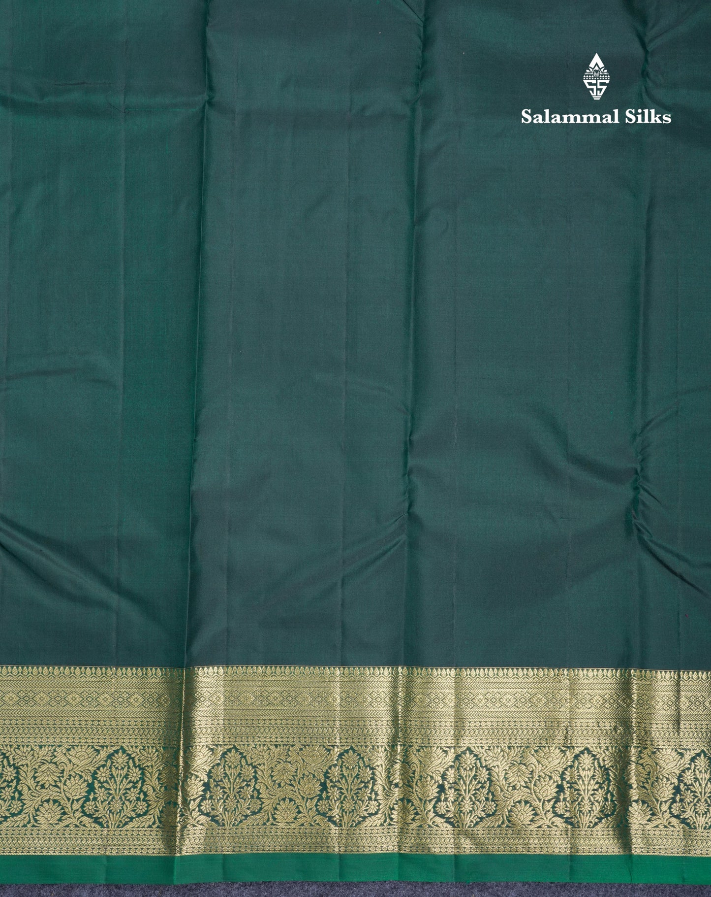 Beautiful Bottle Green Plain Pure Kanjivaram Silk Saree With Traditional Border