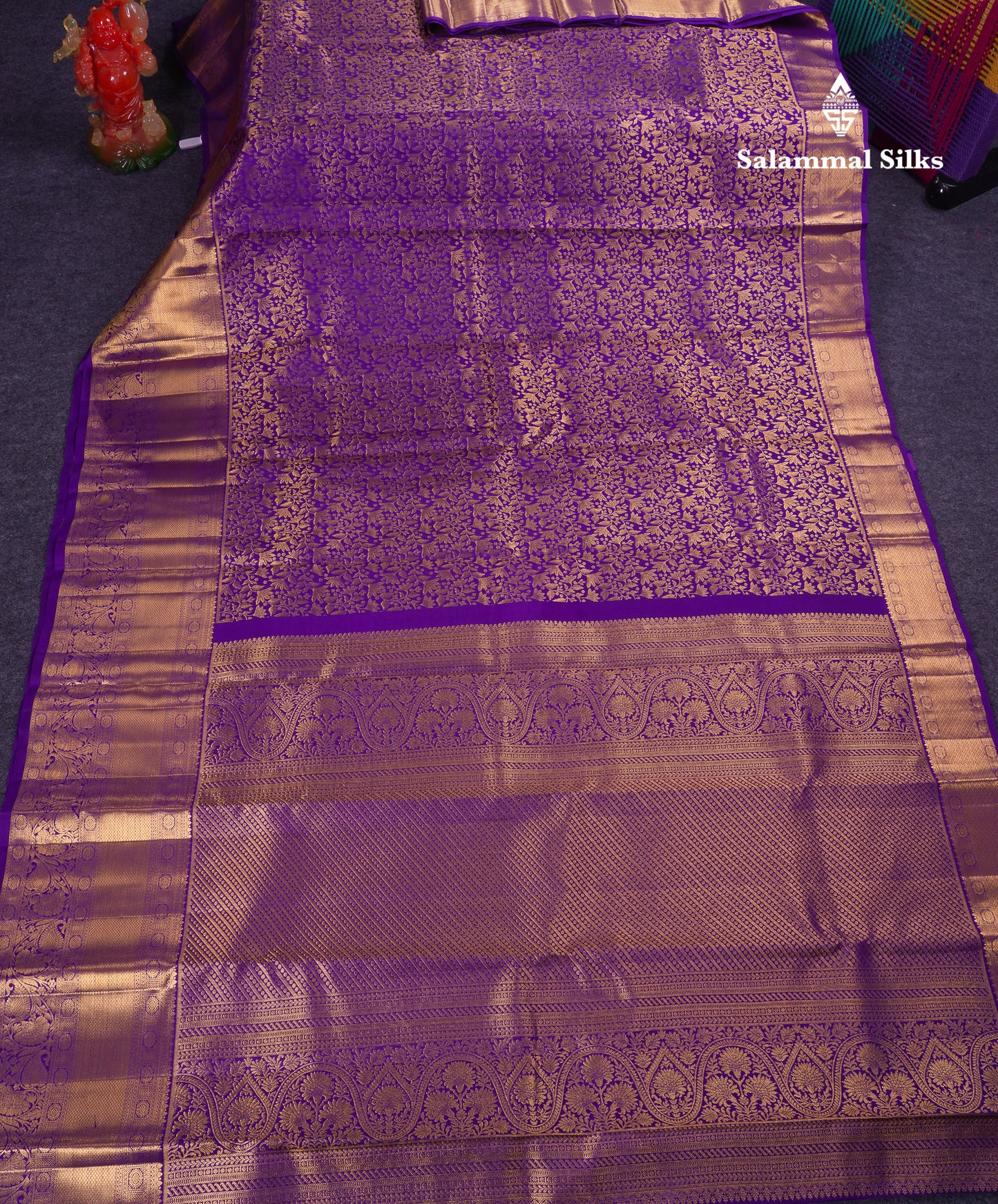 Beautiful Dark Purple Bridal Pure Kanjivaram Silk Saree With Traditional Evening Morning Border