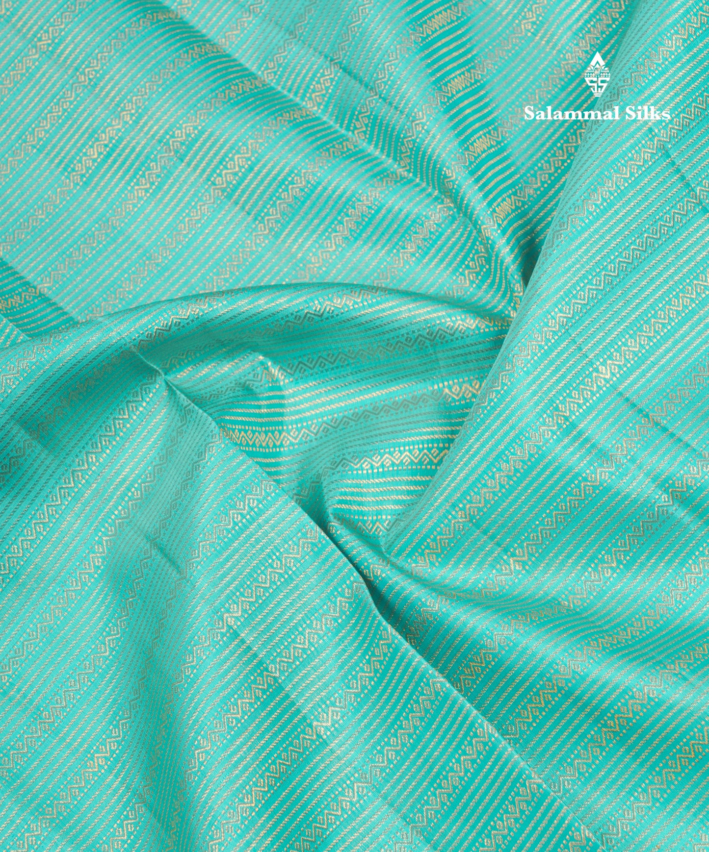Beautiful Sapphire Green 2G Pure Kanjivaram Silk Saree With Contrast Dark Purple Traditional Evening Morning Border