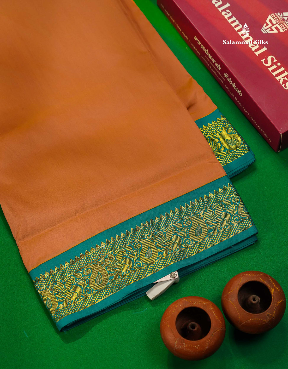 11 Yards Plain Semi Silk Saree Pink with Contrast Peacock Green Traditional Border