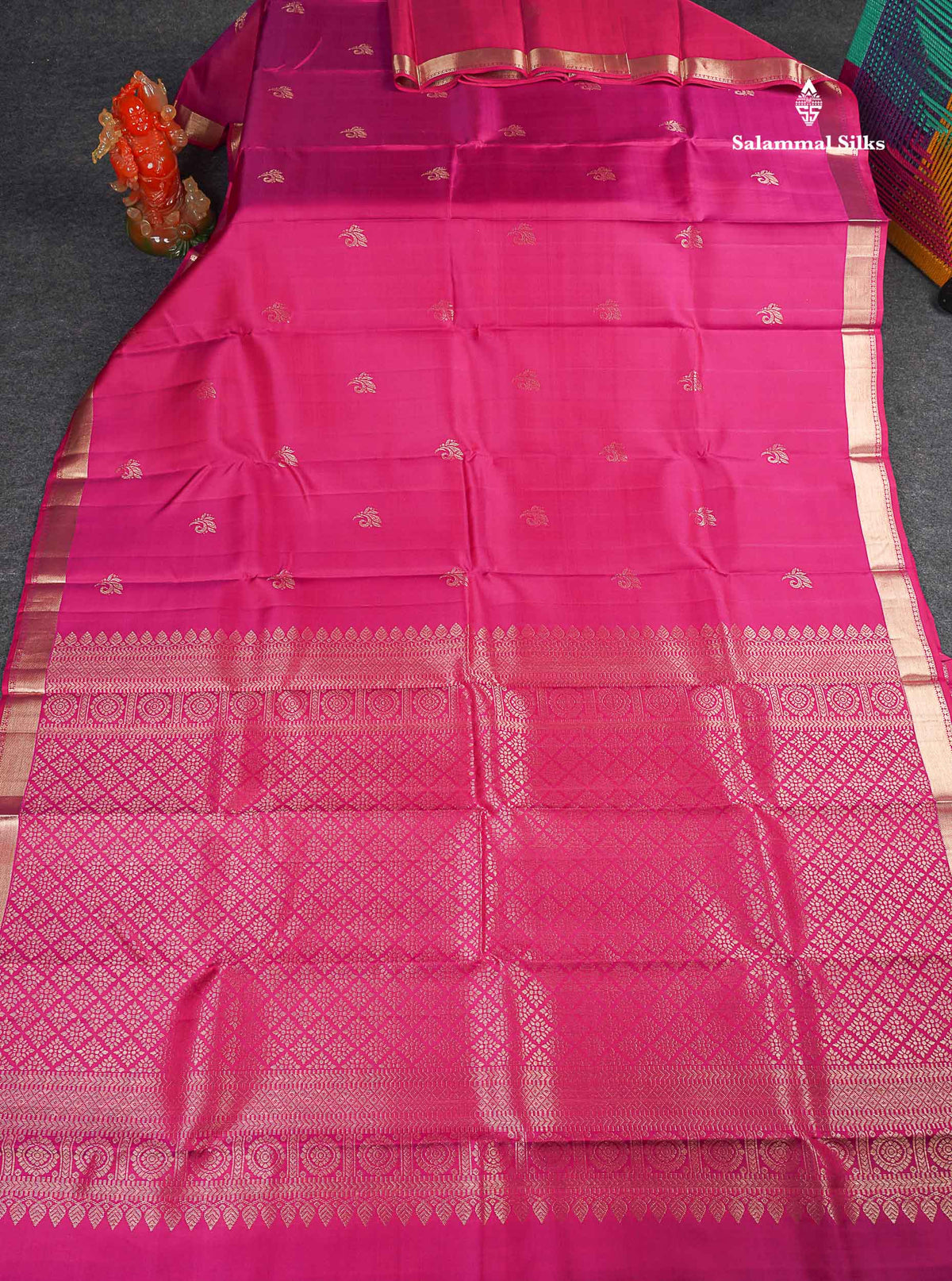 Pure Kanjivaram Silk Saree - Pink Colour Body With Small Traditional Border