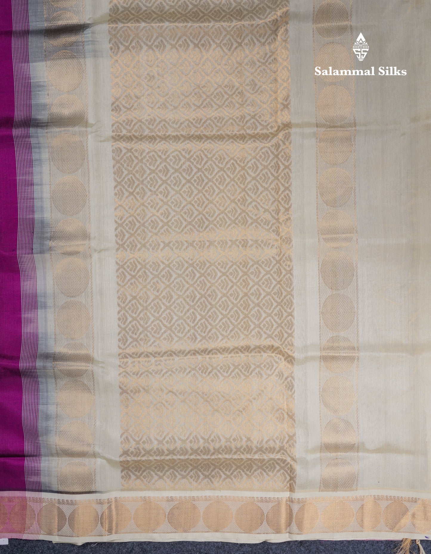 Magenta Colour Pure Silk Cotton Saree With Contrast Half White Blouse