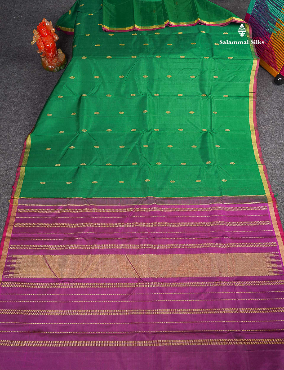 Pure Kanjivaram Silk Saree - Green Colour Body Zari Butta With Small Zari Border