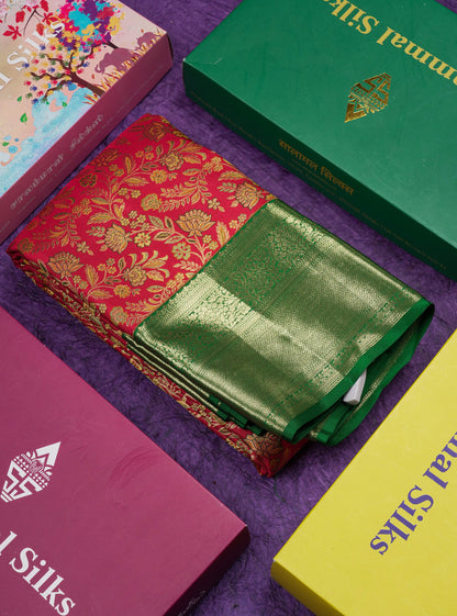 Beautiful Chilly Red Bridal Pure Kanjivaram Silk Saree With Contrast Bottle Green Traditional Border
