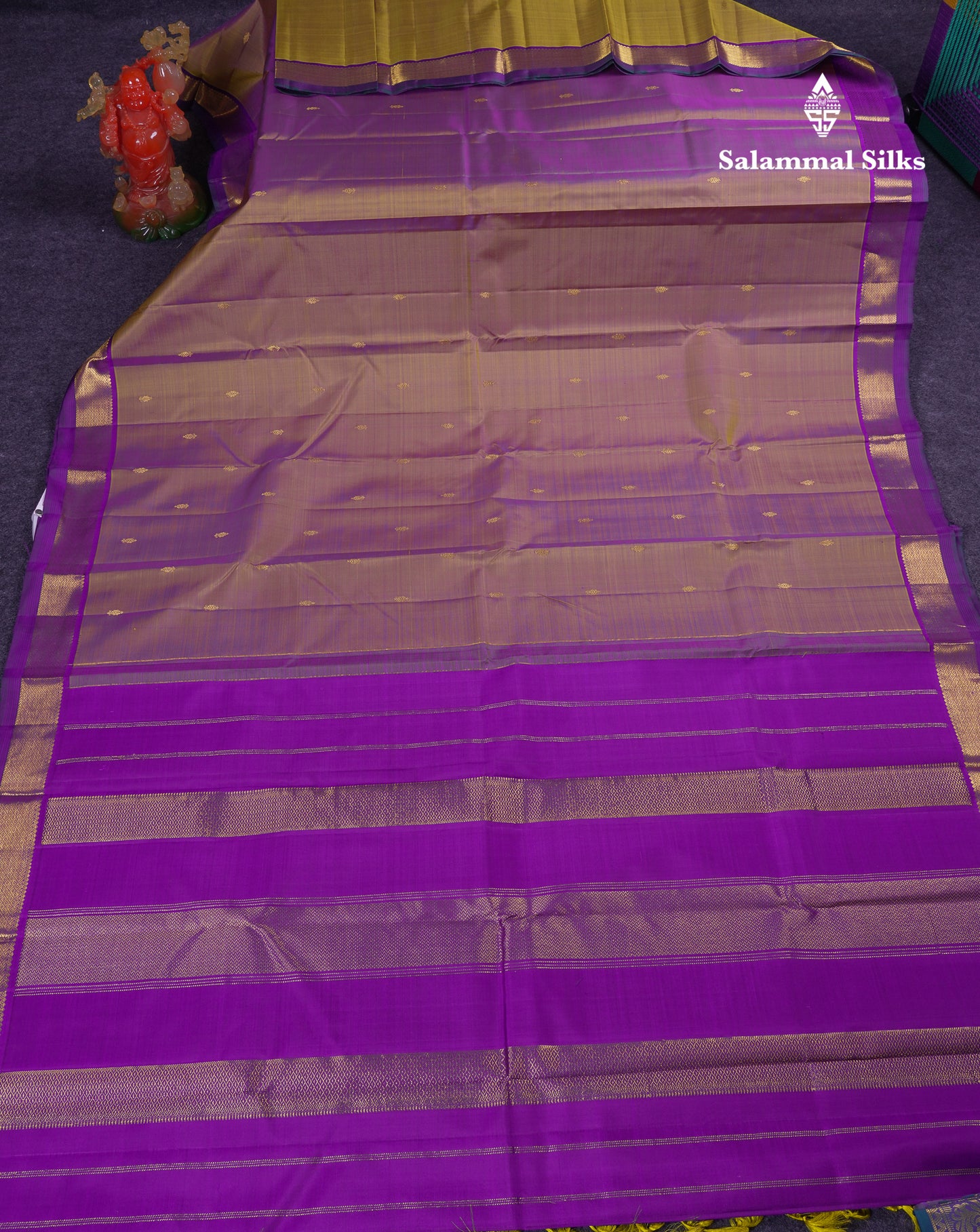 Beautiful Dual Tone Brown Pure Kanjivaram Silk Saree With Contrast Dark Purple Traditional Samll Border