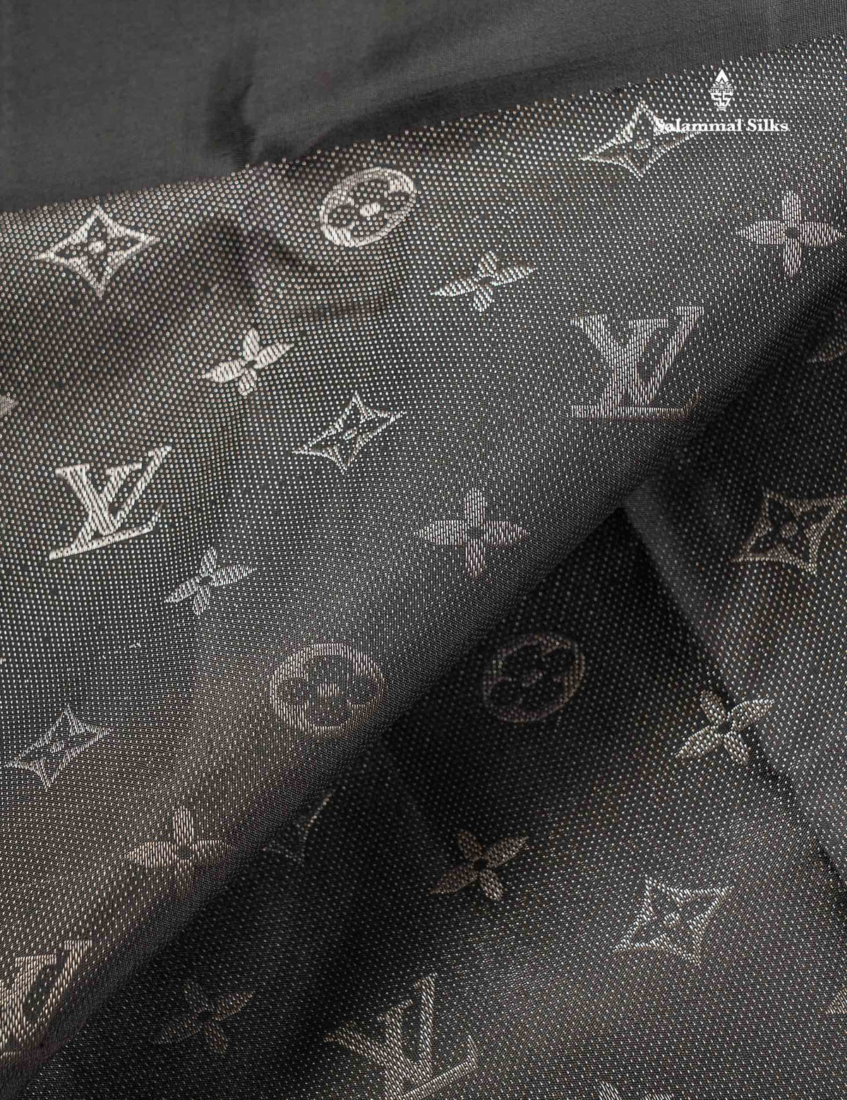 Pure Kanjivaram Silk Saree - Black Colour Body With Long Fancy Border