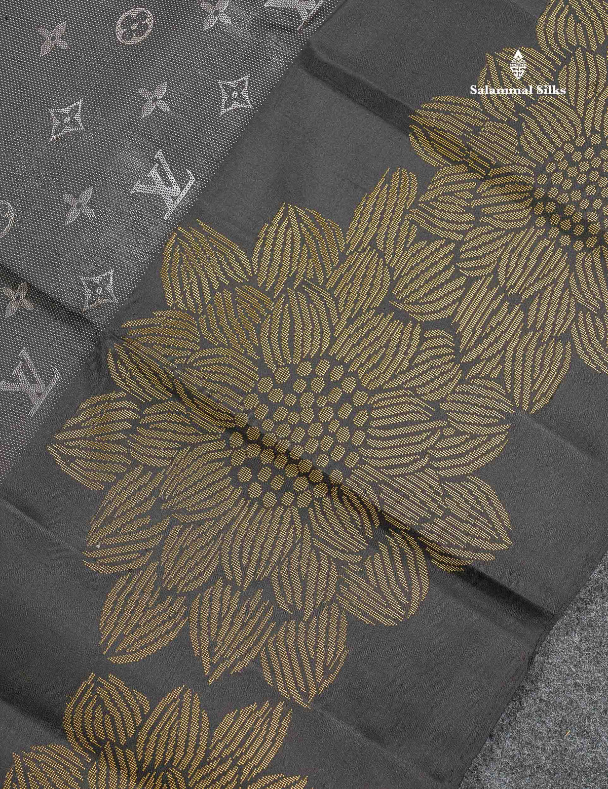 Pure Kanjivaram Silk Saree - Black Colour Body With Long Fancy Border