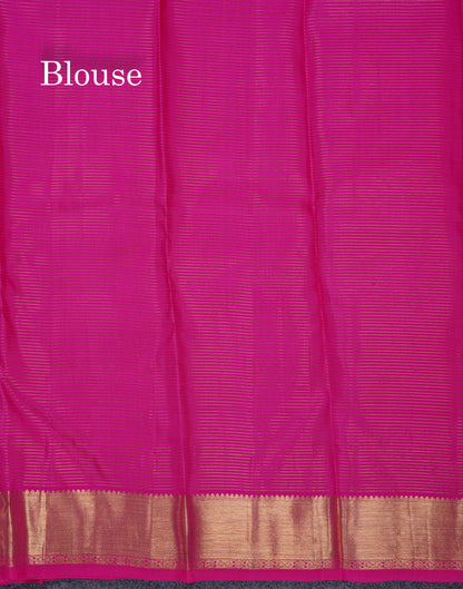 Magenta Pink Vaira Oosi With Butta Pure Kanjivaram Silk Saree With Traditional Border