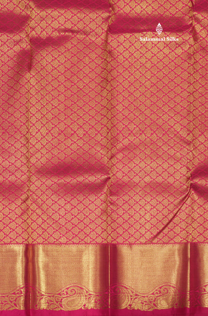 Bottle Green Colour Pure Kanjivaram Silk Saree With Contrast Magenta Border