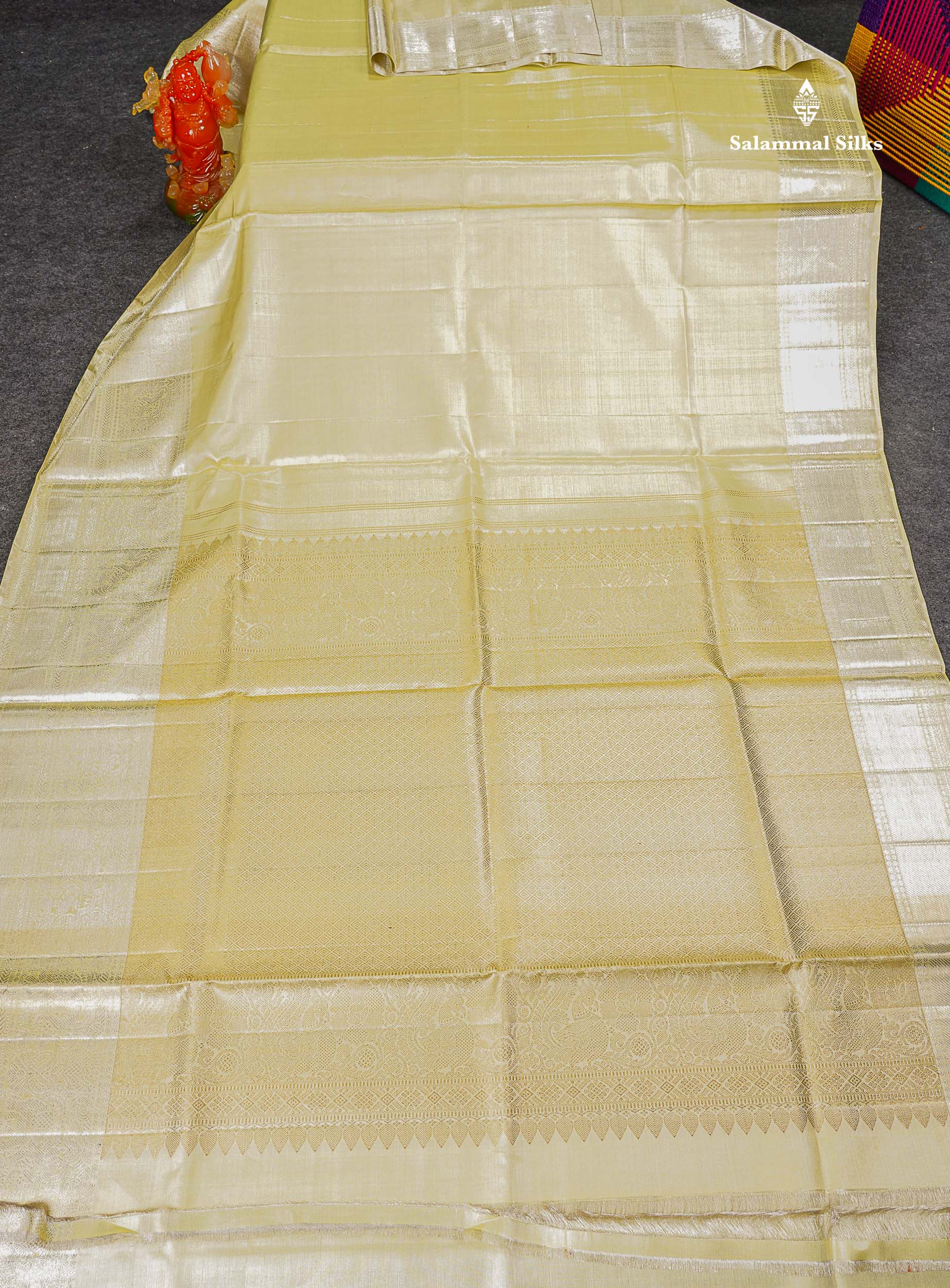 2G Zari Kanjivaram Silk Saree - Cream Gold Colour Body Plain With Traditional Evening Morning Border