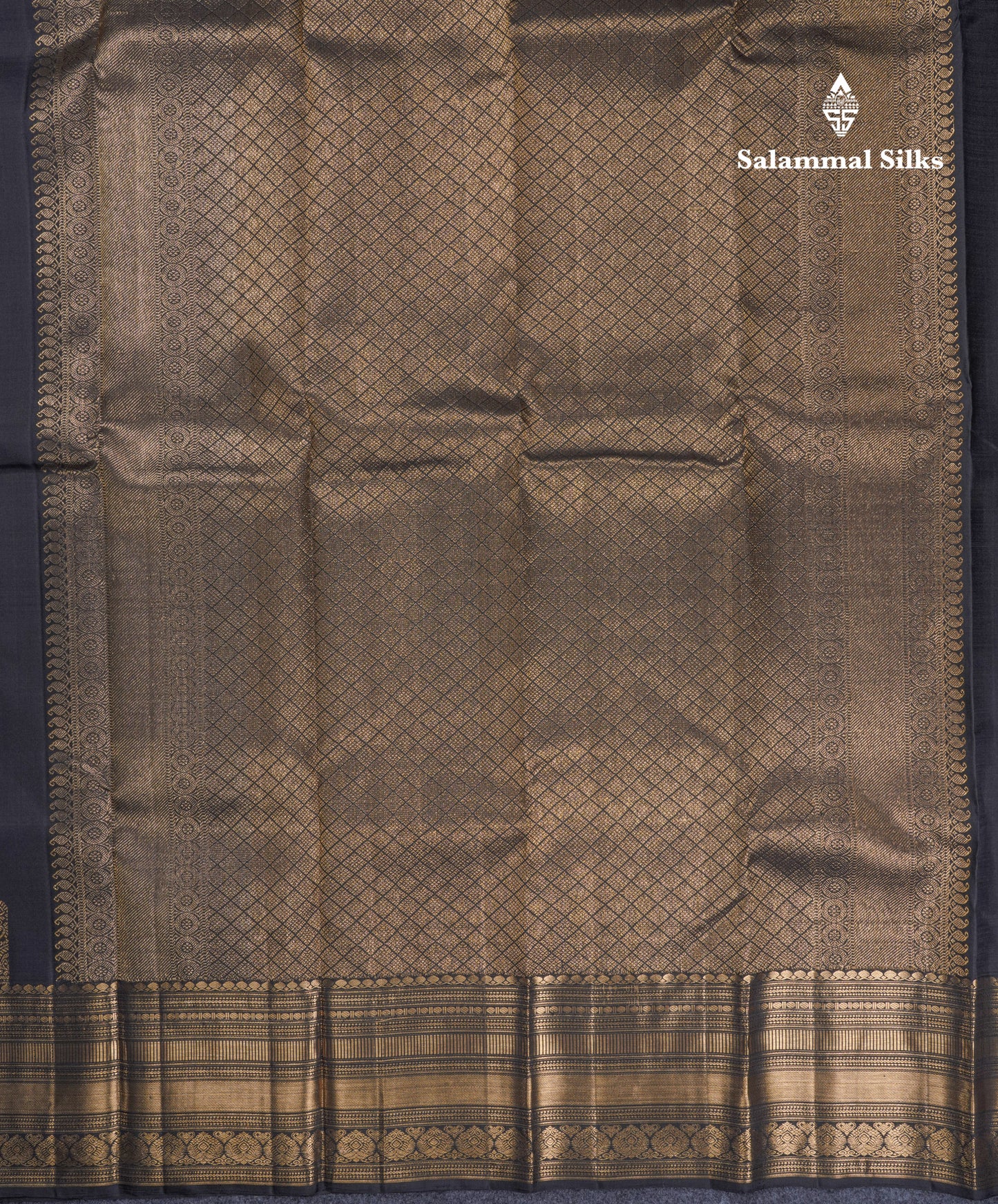 Beautiful Black Pure Kanjivaram Silk Saree With Traditional & Turning Border
