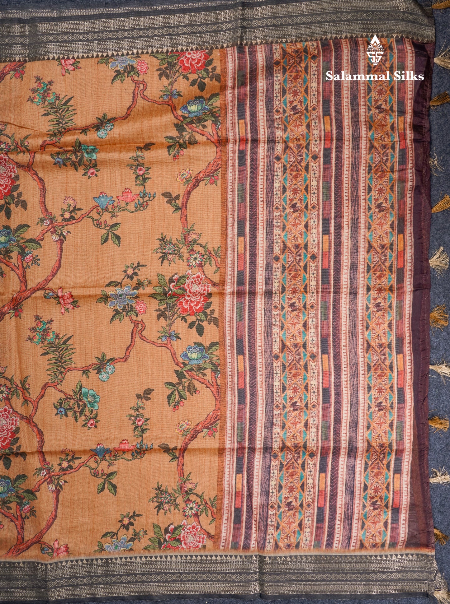 Grey Chanderi Mixed Cotton Saree With Contrast Black Banarasi Border