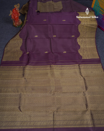 Beautiful Dark Magenta Pure Kanjivaram Silk Saree With Traditional & Turning Border