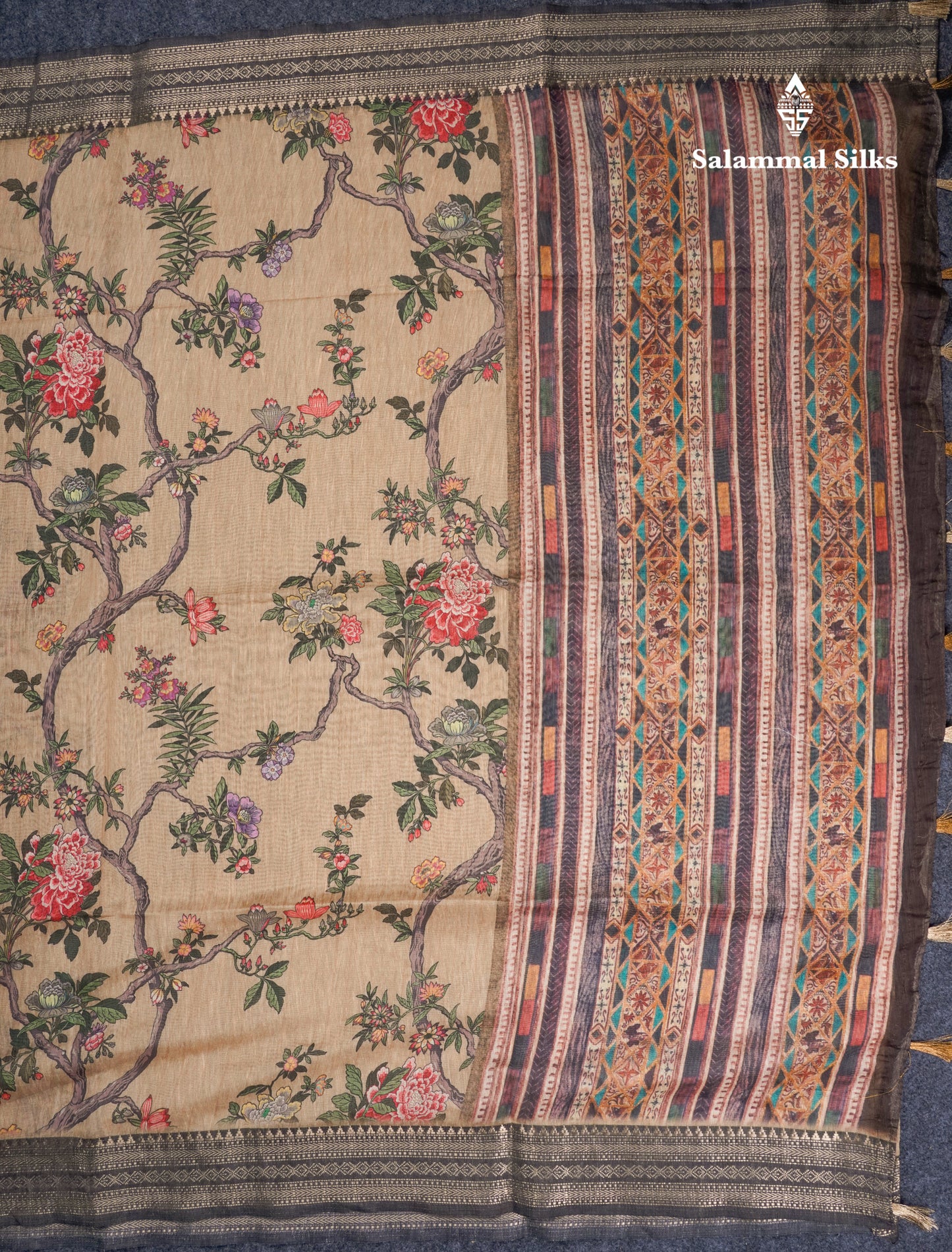 Grey Chanderi Mixed Cotton Saree With Contrast Black Banarasi Border