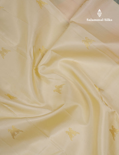 Beautiful Cream Twin Bird Butta Pure Kanjivaram Silk Saree With Contrast Paalum Pazham Checks Blouse