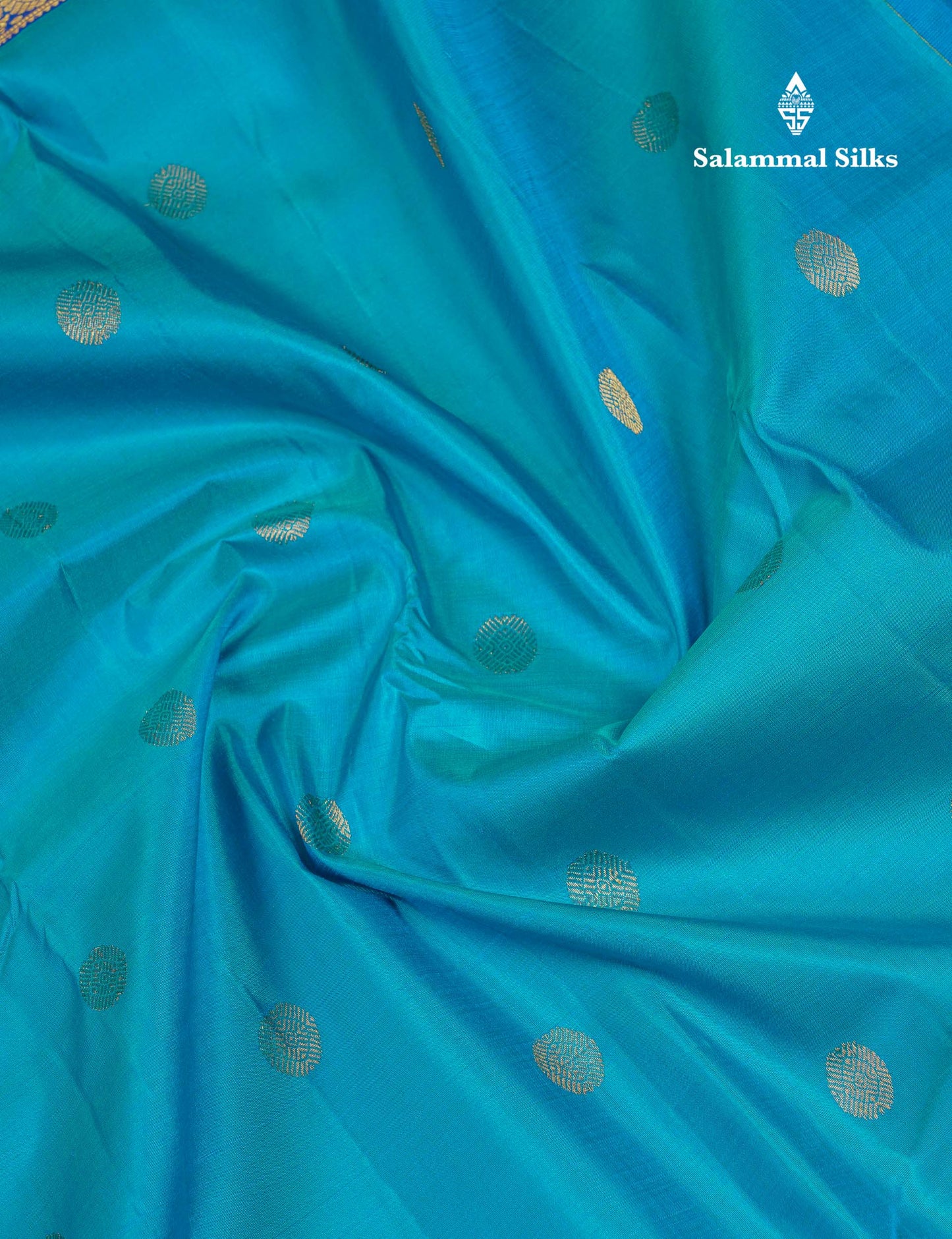 Beautiful Light Ramar Blue Pure Kanjivaram Silk Saree With Contrast Anandha Blue Traditional Vaira Oosi With Butta Long Border