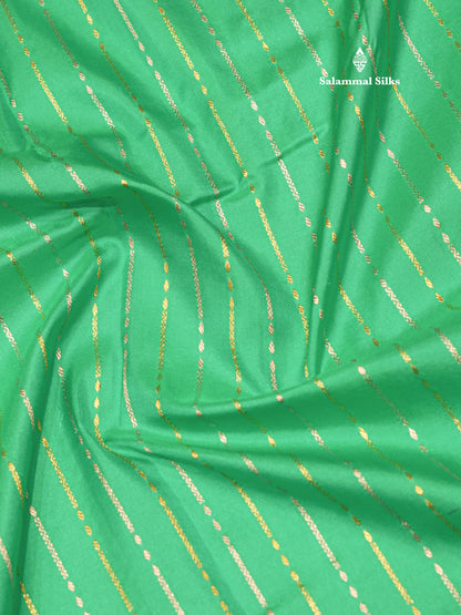 Saffire Green Colour Pure Kanjivaram Silk Saree With Contrast Magenta Border