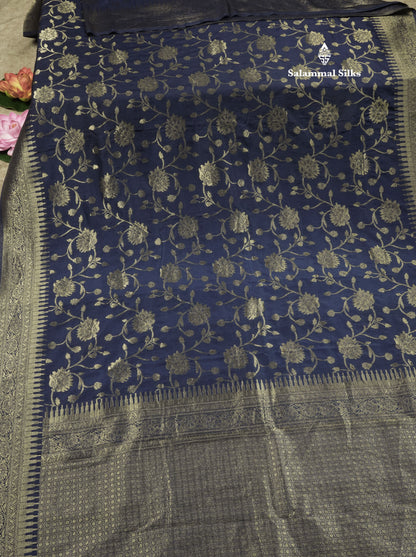 Bottle Green Semi Georgette Saree With Fancy Self Border