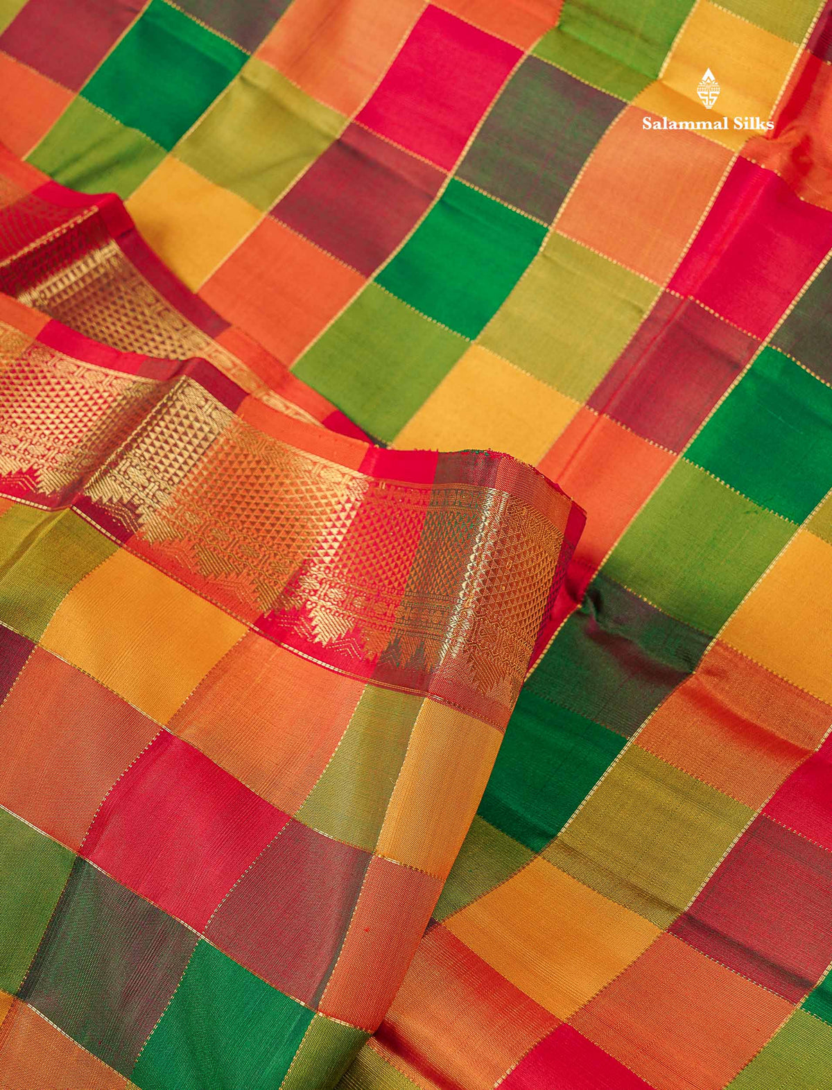 Pure Kanjivaram Silk Saree - Paalum Pazham Checks With Traditional Small Border