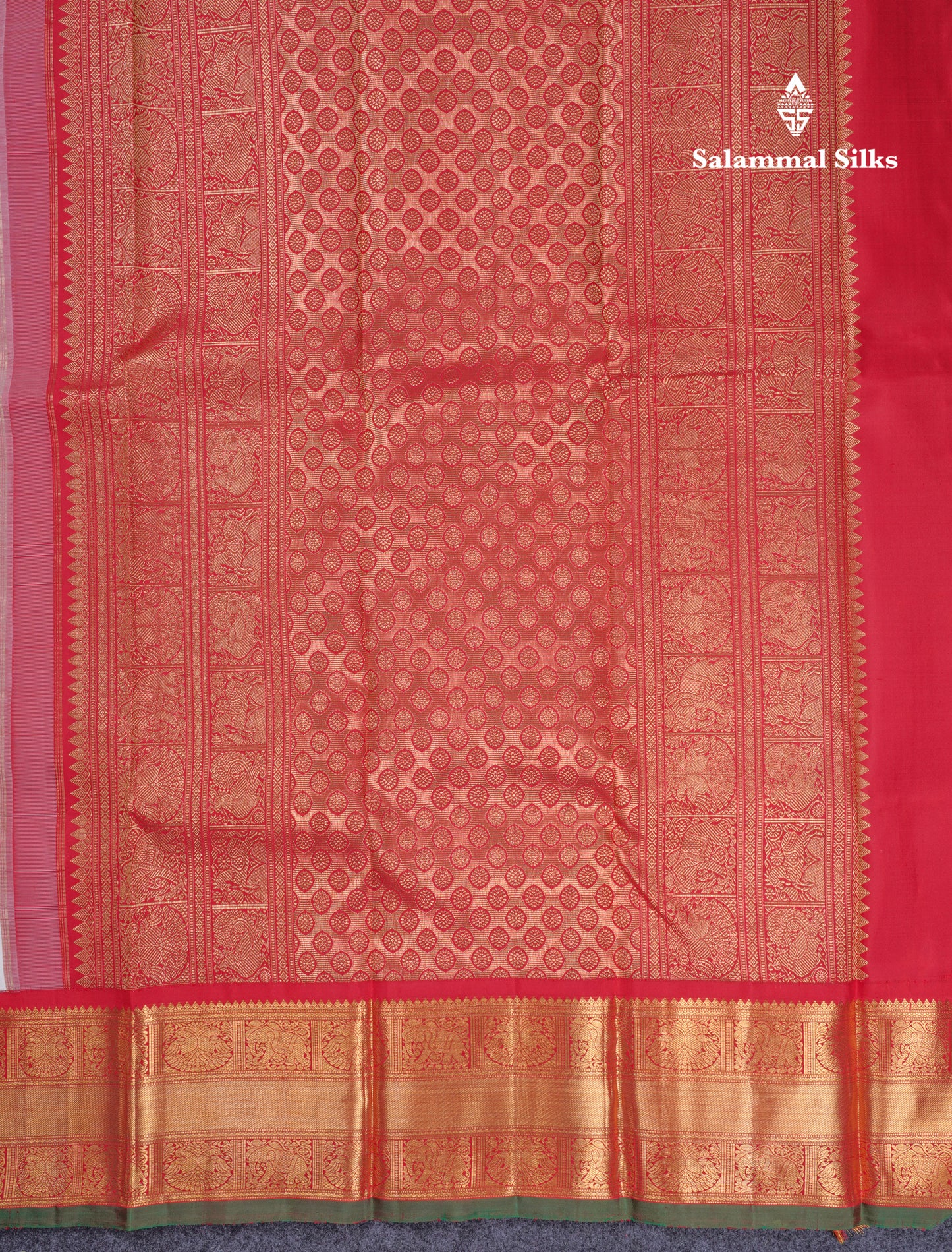 Koravi White Pure Kanjivaram Silk Saree With Contrast Chilly Red Traditional Border