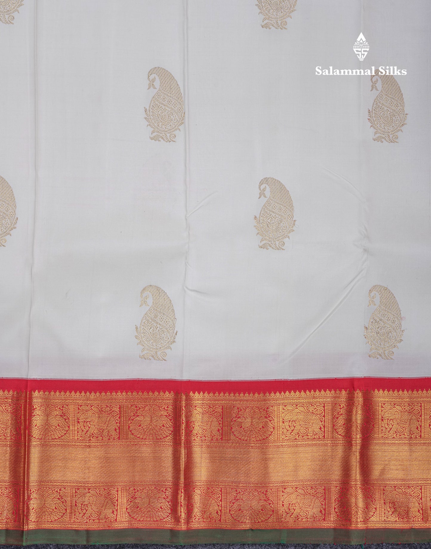 Koravi White Pure Kanjivaram Silk Saree With Contrast Chilly Red Traditional Border