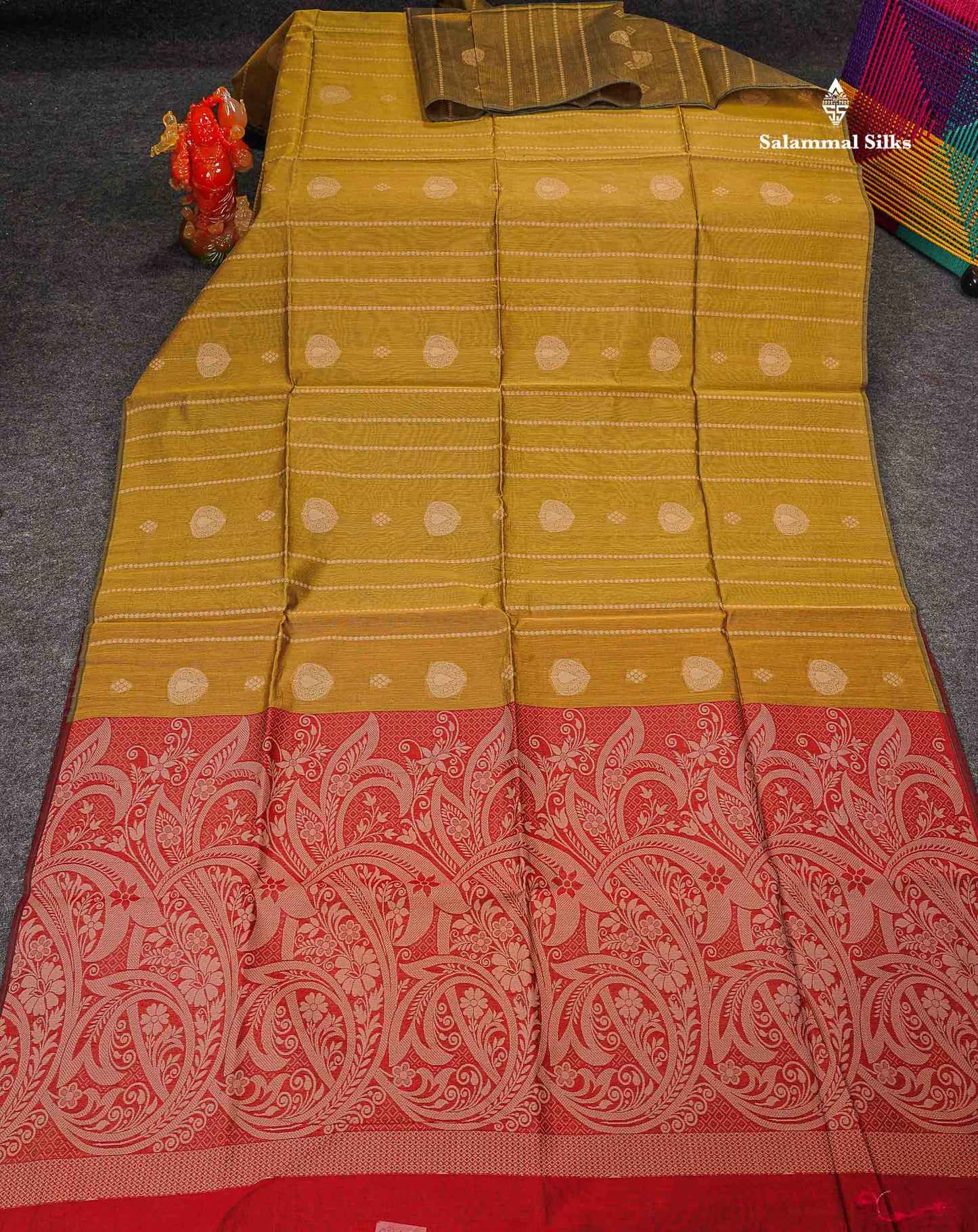 Mehandhi Green Beautiful Fancy Kora Cotton Saree With Contrast Maroon Blouse