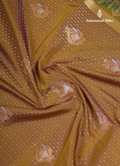 Beautiful Dark Purple Silver & Gold Zari  Semi Soft Silk Saree With Contrast Bottle Green Traditional Pallaku  Evening Morning Border
