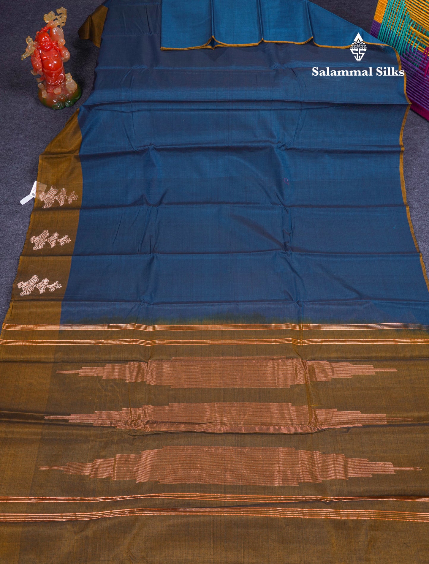 Beautiful Moss Green Pure Cotton Saree With Contrast Light Green One Side Border