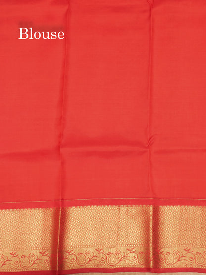 Bottle Green Colour Pure Kanjivaram Silk Saree With Contrast Red Border