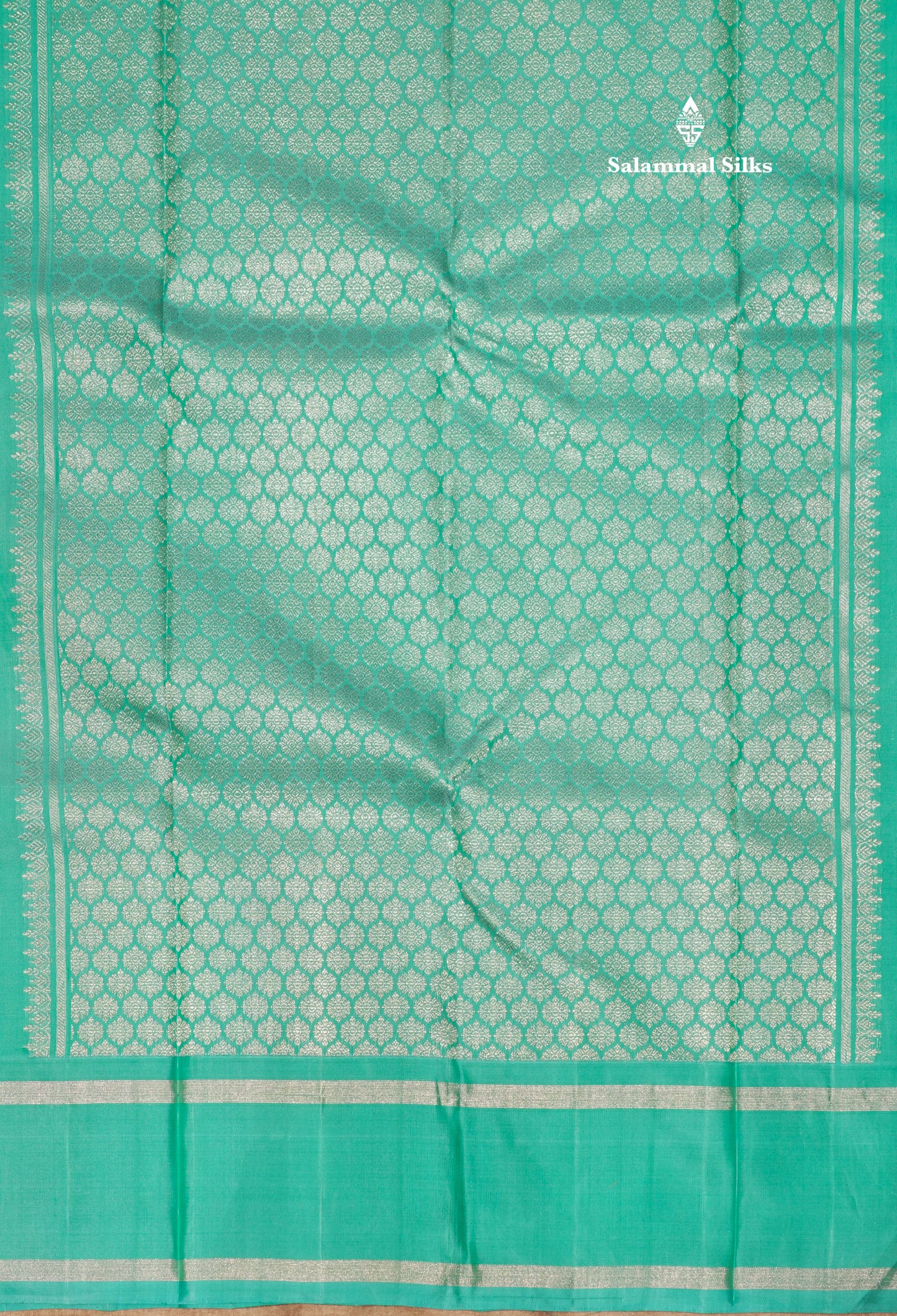 Rexona Green Colour Pure Kanjivaram Silk Saree With Contrast Sapphire Blue Border