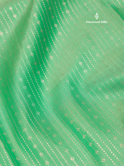 Rexona Green Colour Pure Kanjivaram Silk Saree With Contrast Sapphire Blue Border