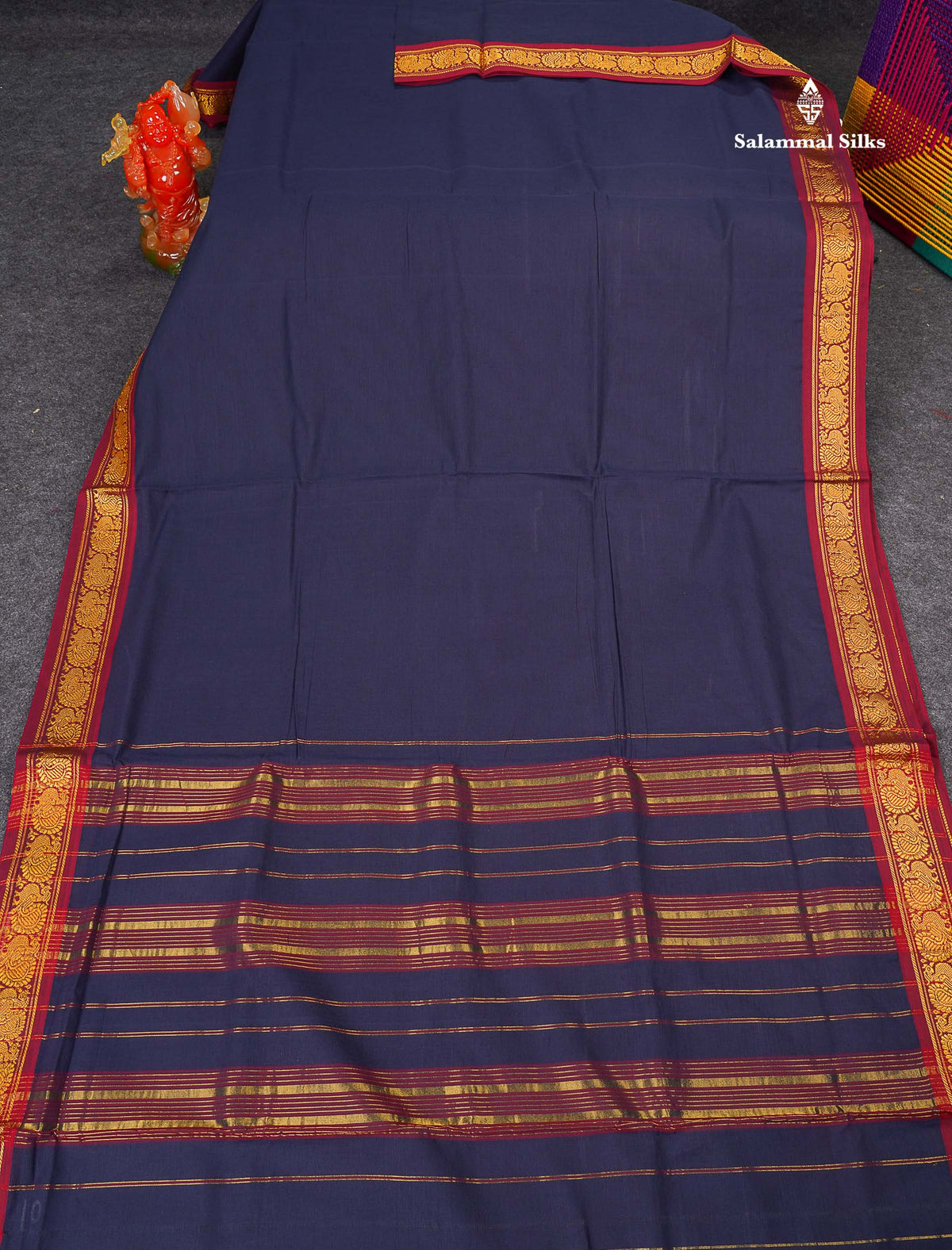 9 Yards Beautiful Navy Blue Plain Pure Cotton Saree With Maroon Border