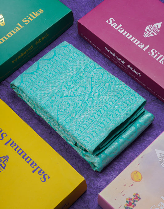 Kanjivaram Light Ananda Pure Silk Saree With Silver Zari Border