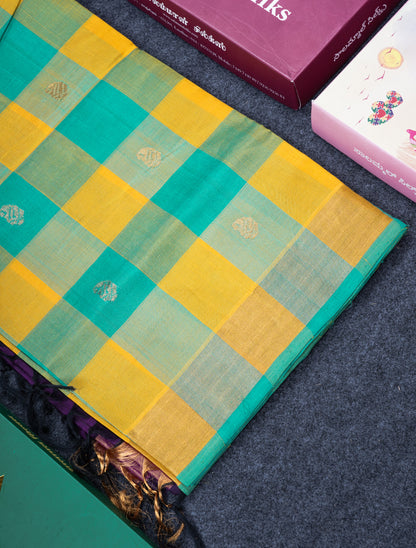 Beautiful Paalum Pazham Checks Handloom Pure Silk Cotton Saree With Tissue Border