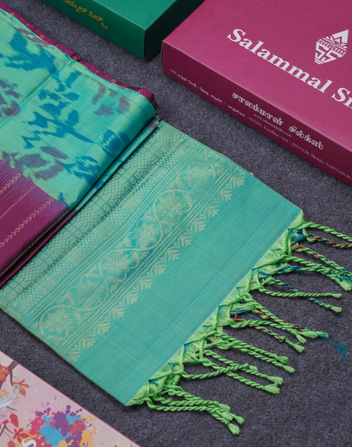 Beautiful Magenta Pure Kanjivaram Soft Silk Saree With Contrast Ikkat Sapphire Green Border