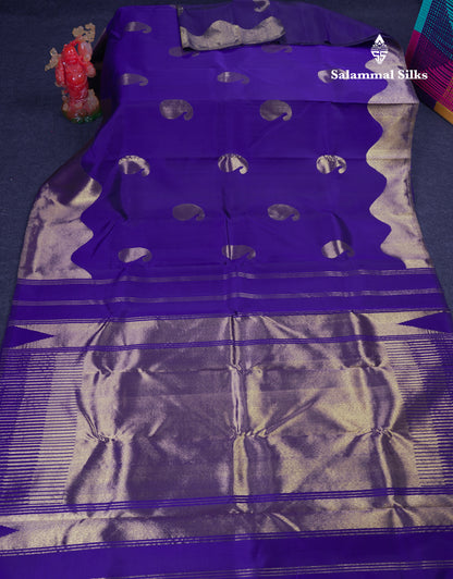 Beautiful Dual Tone Navy Blue 8Kol Pure Kanjivaram Silk Saree With Blouse