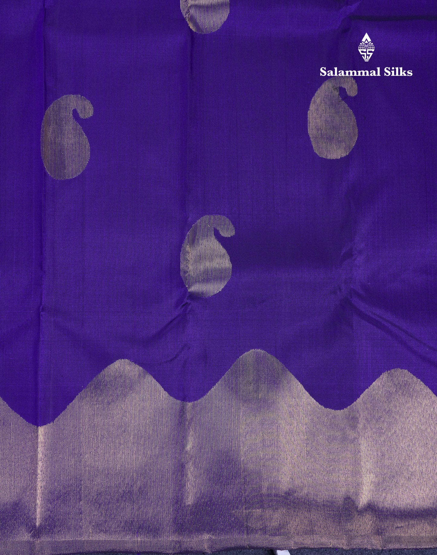 Beautiful Dual Tone Navy Blue 8Kol Pure Kanjivaram Silk Saree With Blouse