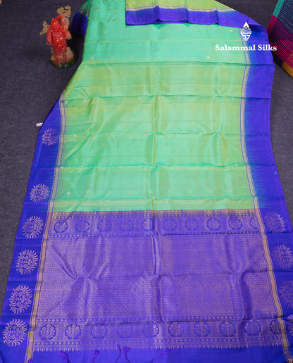 Beautiful Dual Tone Rexona Green Pure Kanjivaram Silk Saree With Contrast Navy Blue Fancy Border