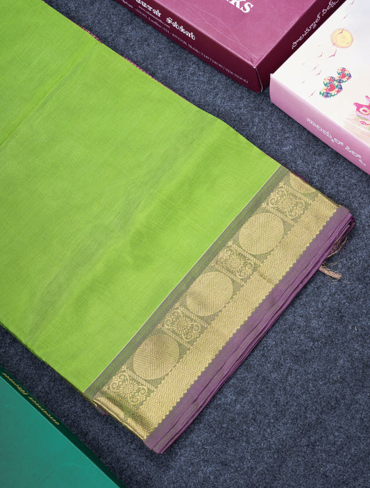 Parrot Green Plain Pure Silk Cotton Saree With Contrast Vadamalli Traditional Border