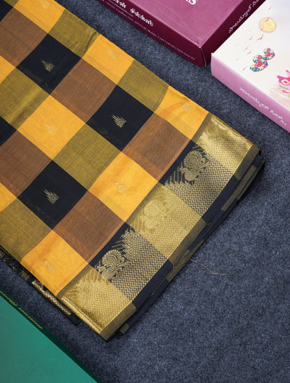 Paalum Pazham Checks Pure Silk Cotton Saree With Contrast Black Traditional Border