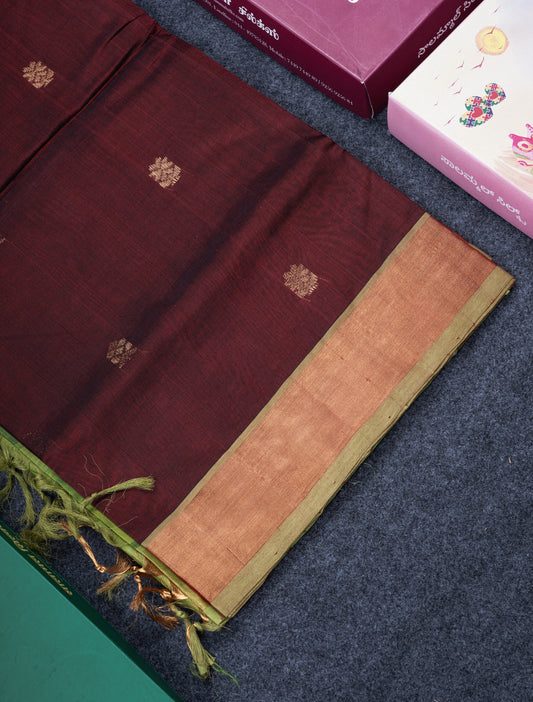 Dark Maroon Pure Silk Cotton Saree With Contrast Parrot Green Blouse