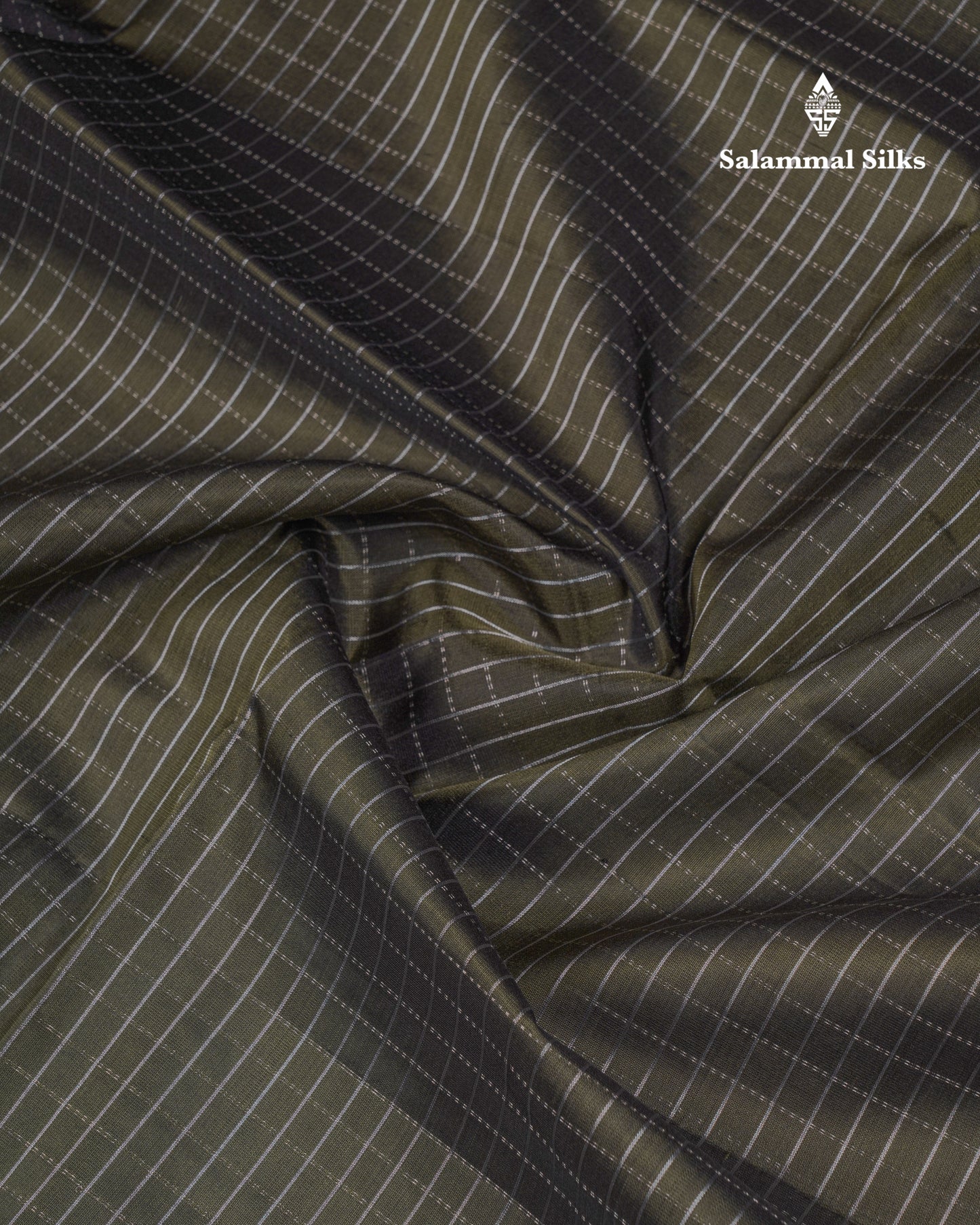 Beautiful Army Green Small Checks Pure Kanjivaram Soft Silk Saree With Contrast Dark Purple One Side Fancy Border