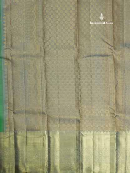 Grand Green Beautiful Bridal Pure Kanjivaram Silk Saree With Light Grey Evining Morning Border